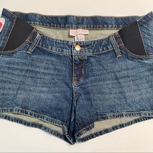 ✨Isabel Maternity midi short✨